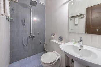 Treebo Golden Pearl Koramangala Hotel Бангалор Екстериор снимка