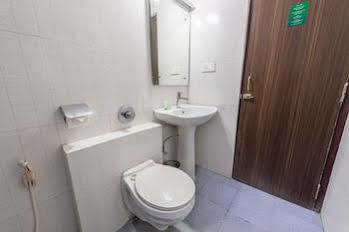 Treebo Golden Pearl Koramangala Hotel Бангалор Екстериор снимка